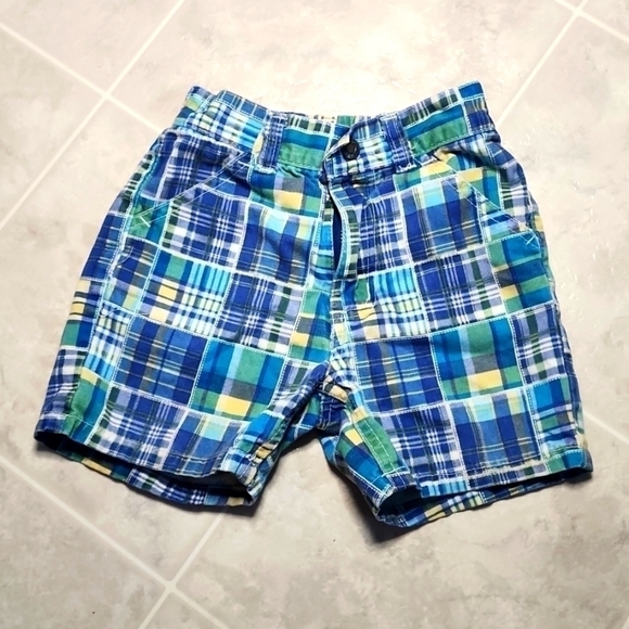 Izod Other - 𝅺IZOD infant baby boy shorts plaid size 18 months